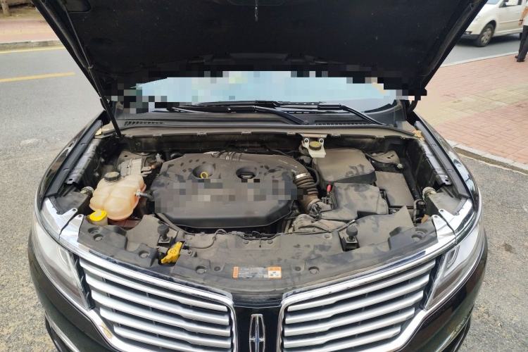 Used Lincoln MKC 2016 2.0T Two-Wheel Drive Luxury Edition Engine Bay