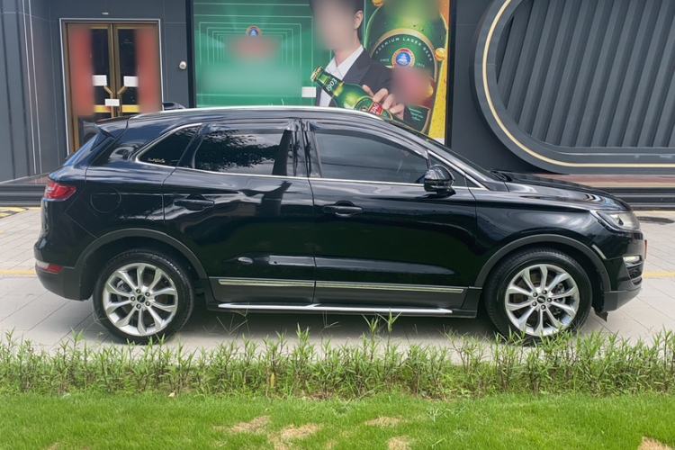 Used Lincoln MKC 2016 2.0T Two-Wheel Drive Luxury Edition Exterior 5