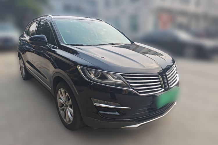 Used Lincoln MKC 2016 2.0T Four-Wheel Drive Luxury Edition Front Right 45 Deg