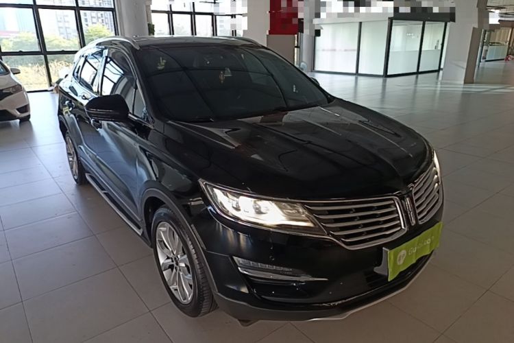 Used Lincoln MKC 2016 2.0T Two-Wheel Drive Luxury Edition Front Right 45 Deg