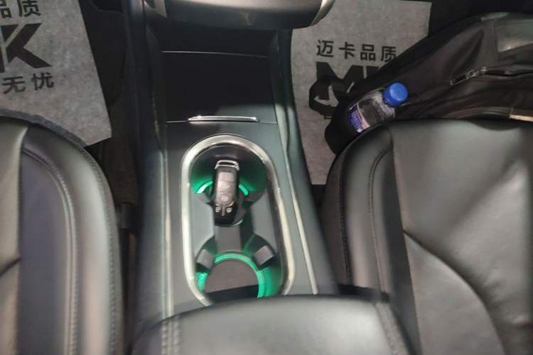 Used Lincoln MKC 2016 2.0T Two-Wheel Drive Luxury Edition Gear Lever