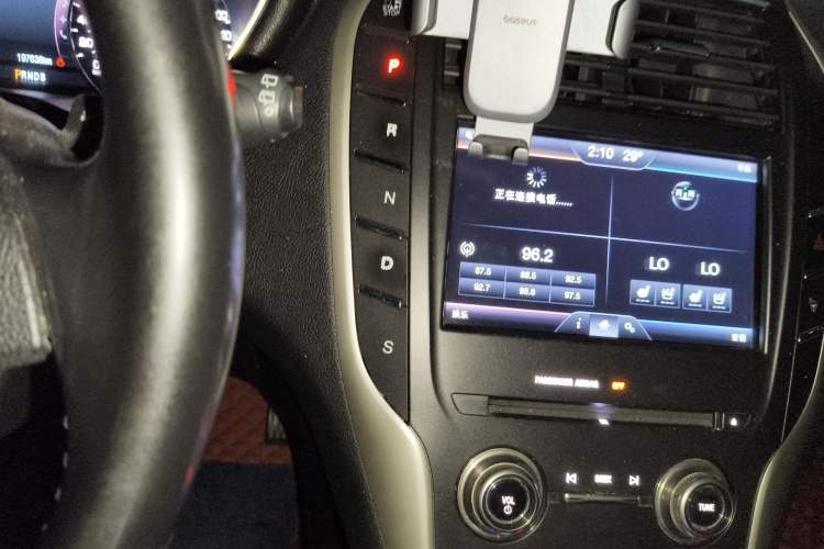 Used Lincoln MKC 2016 2.0T Four-Wheel Drive Luxury Edition Gear Lever