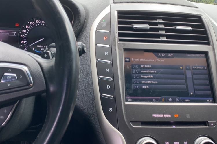 Used Lincoln MKC 2016 2.0T Two-Wheel Drive Luxury Edition Gear Lever
