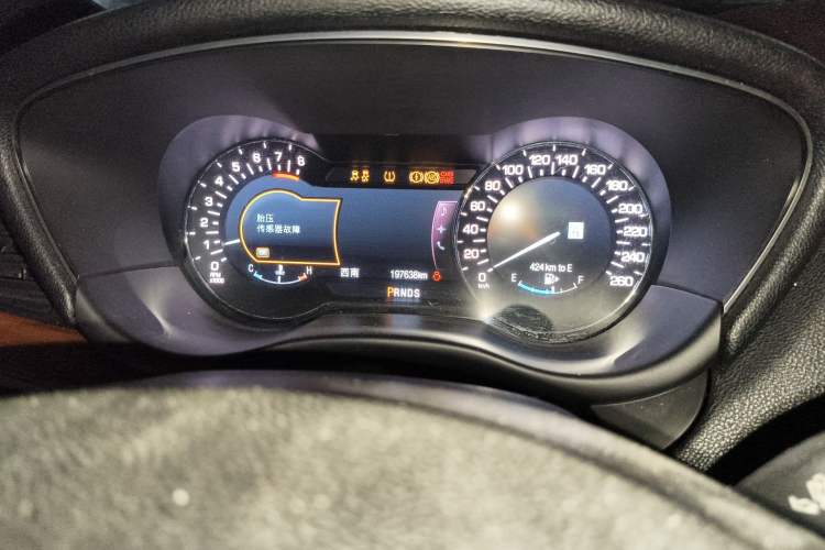 Used Lincoln MKC 2016 2.0T Four-Wheel Drive Luxury Edition Instrument Cluster