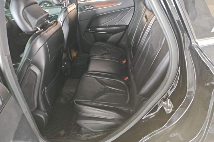 Used Lincoln MKC 2016 2.0T Two-Wheel Drive Luxury Edition Left Rear Seat