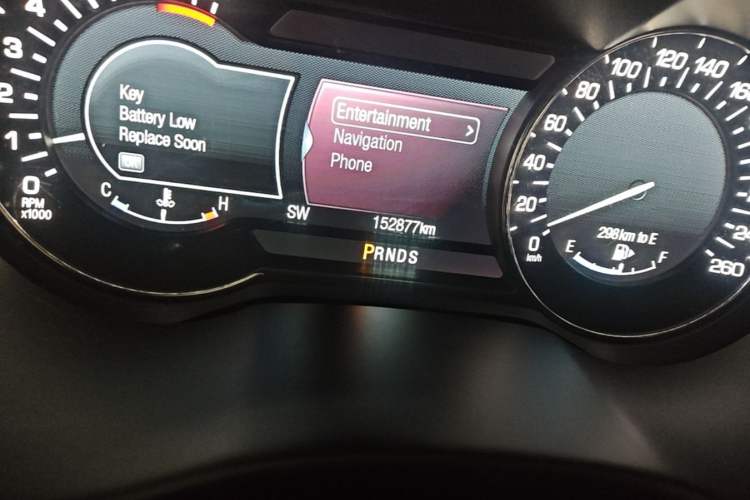 Used Lincoln MKC 2016 2.0T Two-Wheel Drive Luxury Edition Odometer Close Up