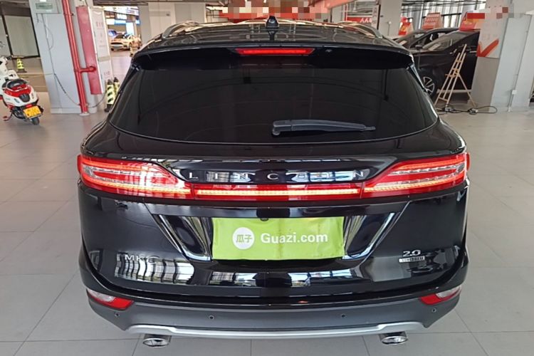 Used Lincoln MKC 2016 2.0T Two-Wheel Drive Luxury Edition Rear