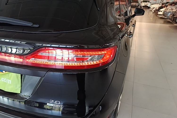 Used Lincoln MKC 2016 2.0T Two-Wheel Drive Luxury Edition Right Rear Taillight