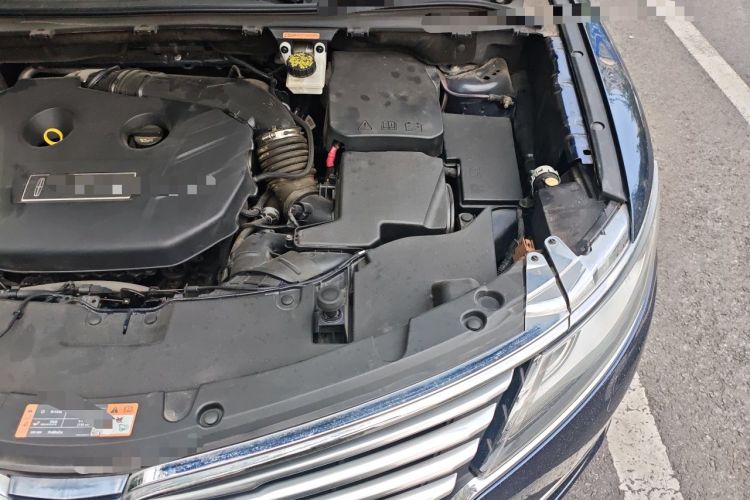 Used Lincoln MKC 2016 2.0T Two-Wheel Drive Deluxe Edition Engine Bay Left