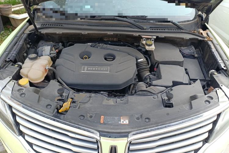 Used Lincoln MKC 2016 2.0T Two-Wheel Drive Luxury Edition Engine Bay