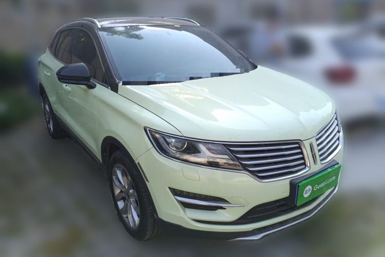 Used Lincoln MKC 2016 2.0T Two-Wheel Drive Luxury Edition Front Right 45 Deg