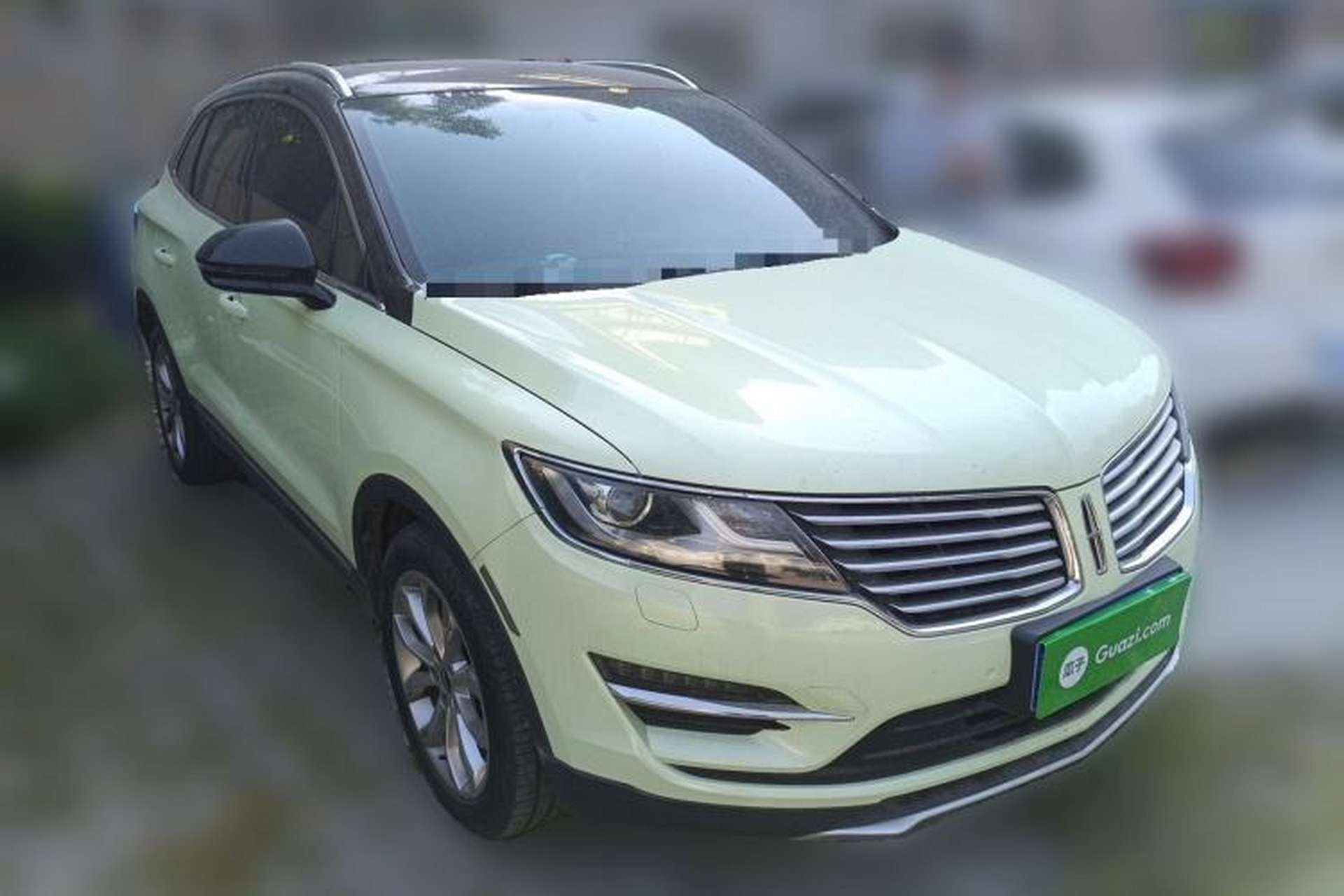 Used Lincoln MKC 2016 2.0T Two-Wheel Drive Luxury Edition Front Right 45 Deg