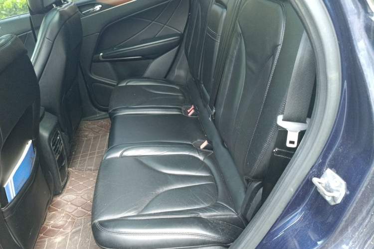 Used Lincoln MKC 2016 2.0T Two-Wheel Drive Luxury Edition Left Rear Seat