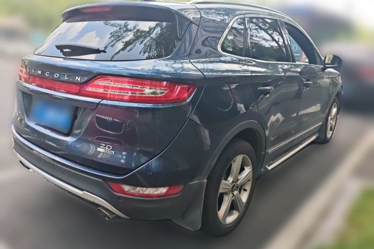 Used Lincoln MKC 2016 2.0T Two-Wheel Drive Deluxe Edition Rear Right 45 Deg