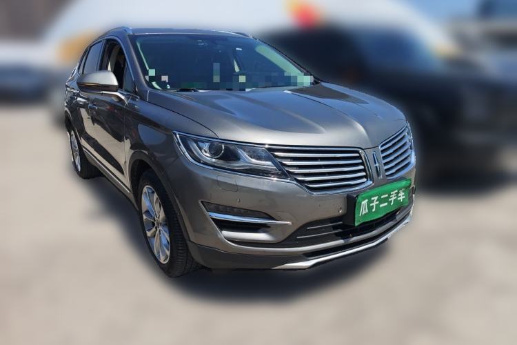 Used Lincoln MKC 2016 2.0T Two-Wheel Drive Luxury Edition Front Right 45 Deg