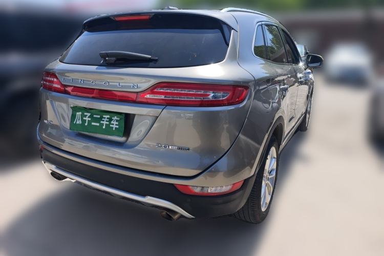 Used Lincoln MKC 2016 2.0T Two-Wheel Drive Luxury Edition Rear Right 45 Deg