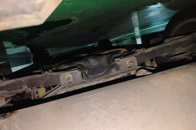 Used Lincoln MKC 2016 2.0T Two-Wheel Drive Deluxe Edition Chassis Rear