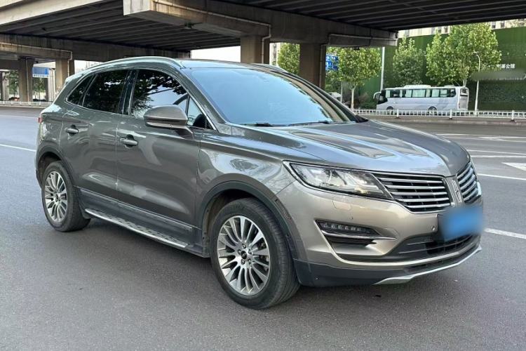 Used Lincoln MKC 2016 2.0T Four-Wheel Drive Luxury Edition Exterior 2