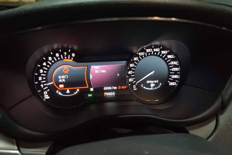 Used Lincoln MKC 2016 2.0T Two-Wheel Drive Deluxe Edition Instrument Cluster