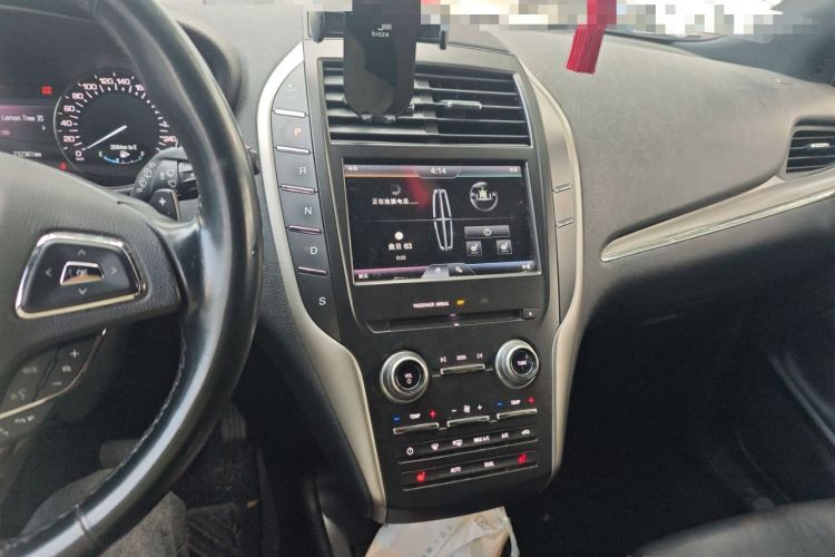 Used Lincoln MKC 2016 2.0T Two-Wheel Drive Deluxe Edition Audio And AC Panel