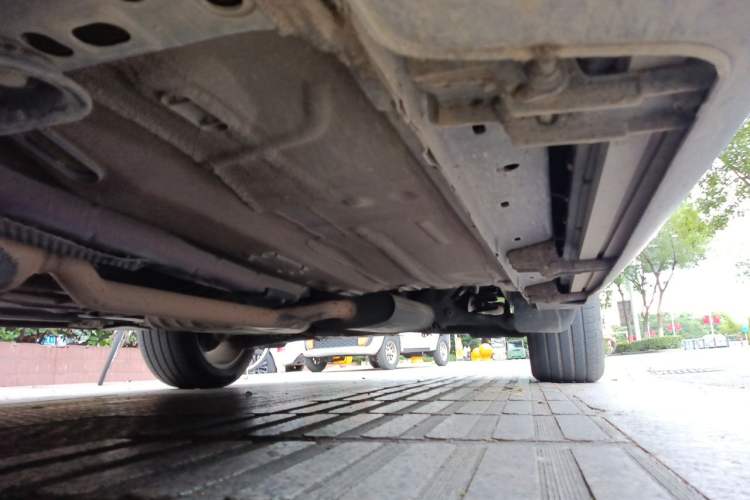 Used Lincoln MKC 2016 2.0T Two-Wheel Drive Deluxe Edition Chassis Front Left