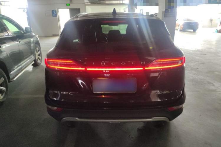 Used Lincoln MKC 2016 2.0T Four-Wheel Drive Luxury Edition Exterior 4
