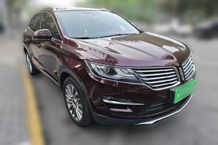 Used Lincoln MKC 2016 2.0T Four-Wheel Drive Luxury Edition Front Right 45 Deg