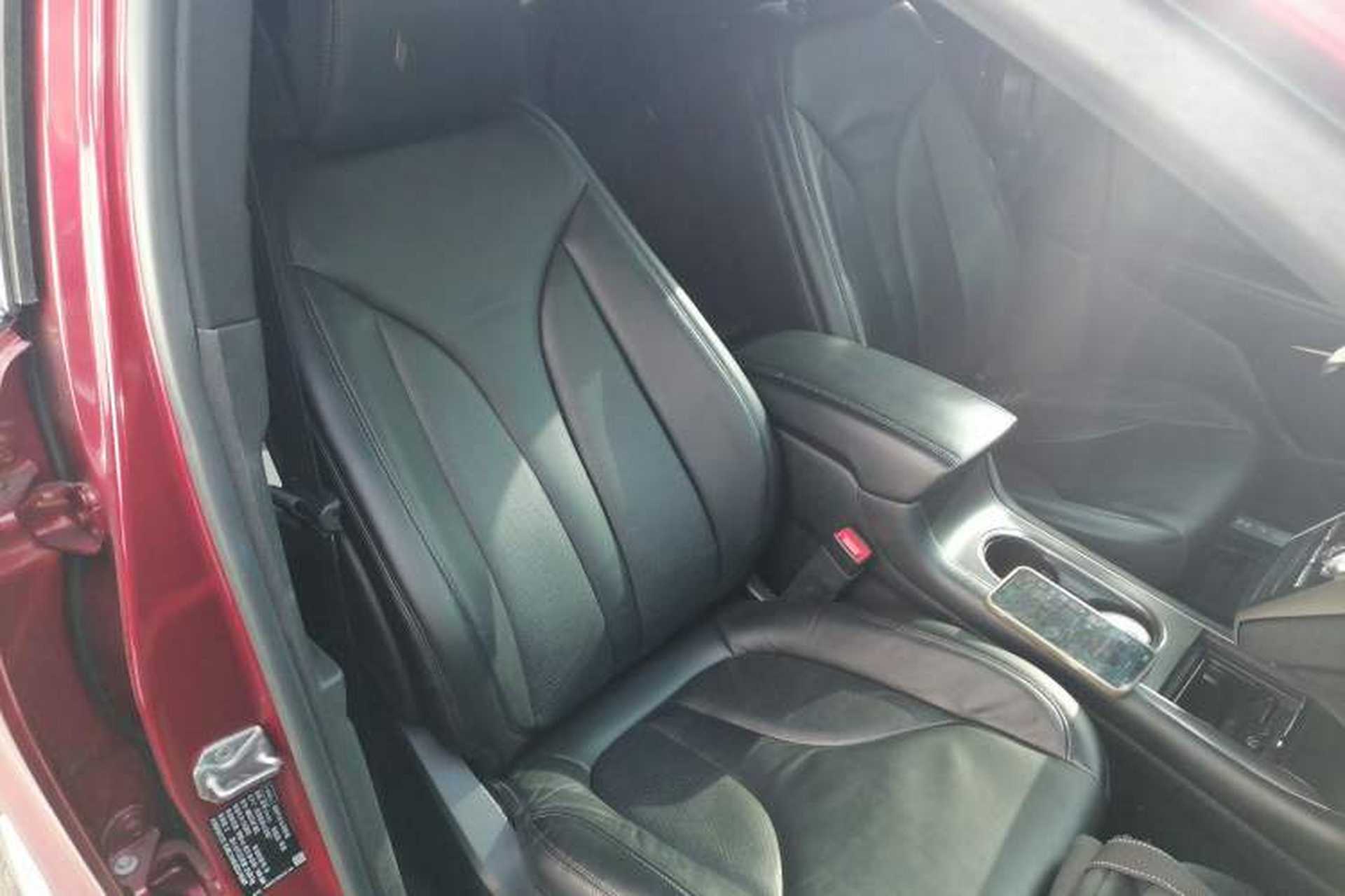 Used Lincoln MKC 2016 2.0T Two-Wheel Drive Deluxe Edition Right Front Seat