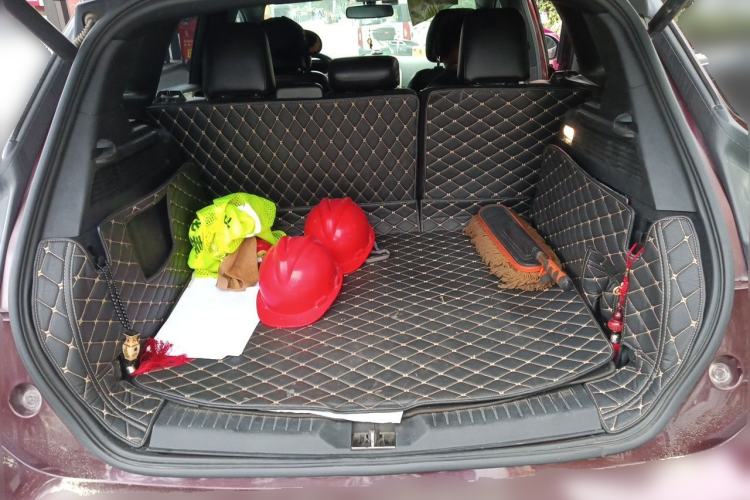 Used Lincoln MKC 2016 2.0T Two-Wheel Drive Deluxe Edition Trunk