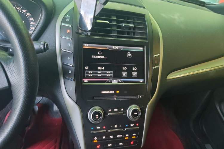 Used Lincoln MKC 2016 2.0T Two-Wheel Drive Deluxe Edition Audio And AC Panel