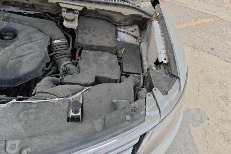 Used Lincoln MKC 2016 2.0T Two-Wheel Drive Deluxe Edition Engine Bay Left