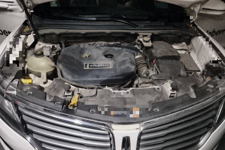 Used Lincoln MKC 2016 2.0T Two-Wheel Drive Luxury Edition Engine Bay
