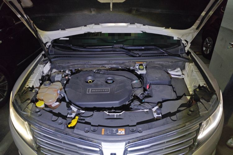 Used Lincoln MKC 2016 2.0T Four-Wheel Drive Luxury Edition Engine Bay