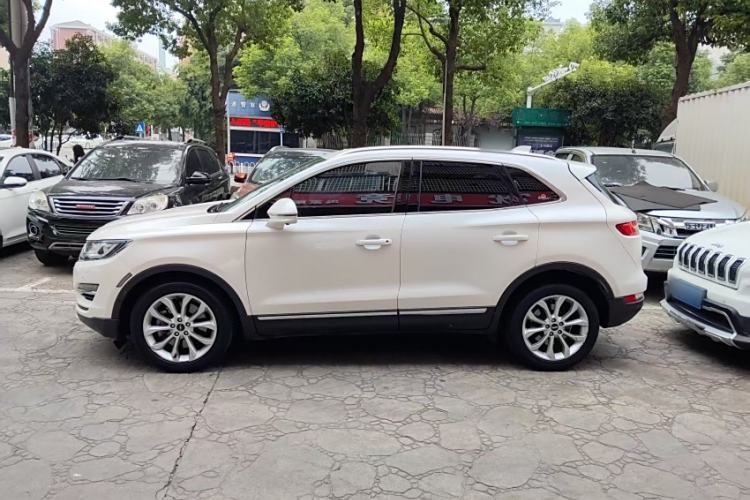 Used Lincoln MKC 2016 2.0T Two-Wheel Drive Luxury Edition Exterior 2