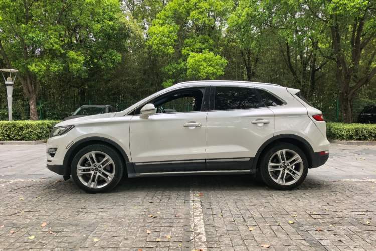 Used Lincoln MKC 2016 2.0T Four-Wheel Drive Prestige Edition Exterior 2