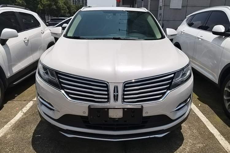 Used Lincoln MKC 2016 2.0T Two-Wheel Drive Luxury Edition Front