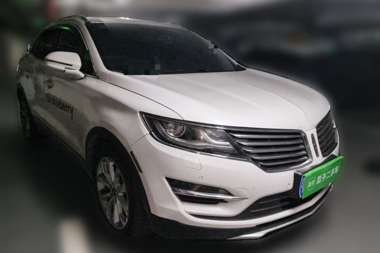 Used Lincoln MKC 2016 2.0T Two-Wheel Drive Luxury Edition Front Right 45 Deg