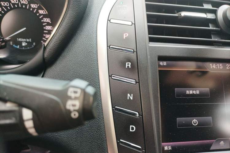 Used Lincoln MKC 2016 2.0T Two-Wheel Drive Deluxe Edition Gear Lever