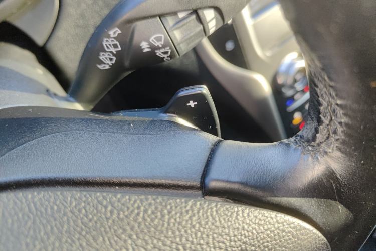 Used Lincoln MKC 2016 2.0T Two-Wheel Drive Deluxe Edition Gear Lever