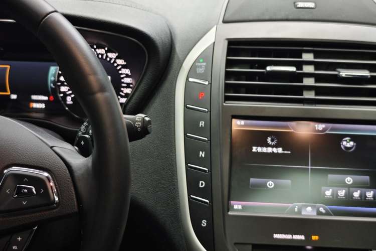 Used Lincoln MKC 2016 2.0T Two-Wheel Drive Luxury Edition Gear Lever