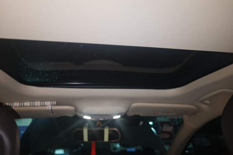 Used Lincoln MKC 2016 2.0T Four-Wheel Drive Luxury Edition Headliner