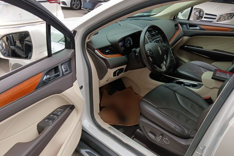 Used Lincoln MKC 2016 2.0T Two-Wheel Drive Luxury Edition Interior 3