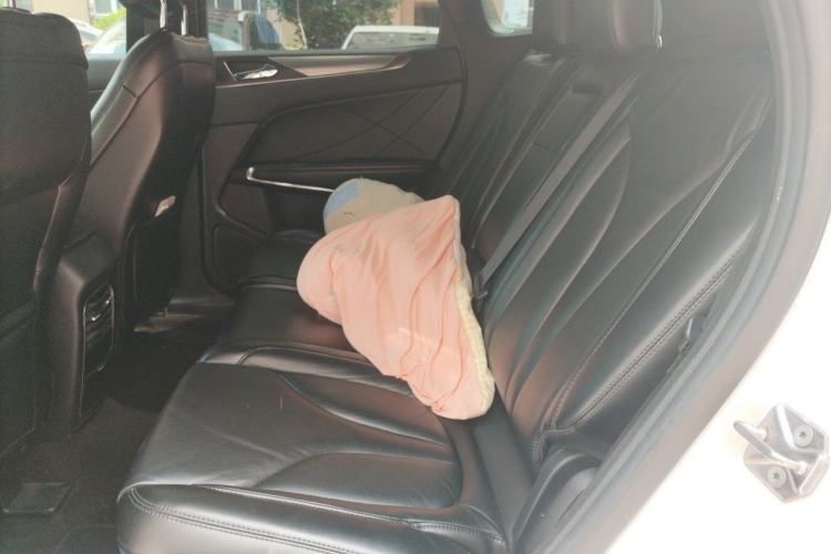 Used Lincoln MKC 2016 2.0T Two-Wheel Drive Deluxe Edition Left Rear Seat