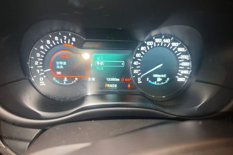 Used Lincoln MKC 2016 2.0T Four-Wheel Drive Luxury Edition Odometer Close Up