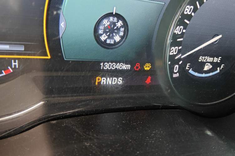 Used Lincoln MKC 2016 2.0T Two-Wheel Drive Deluxe Edition Odometer Close Up