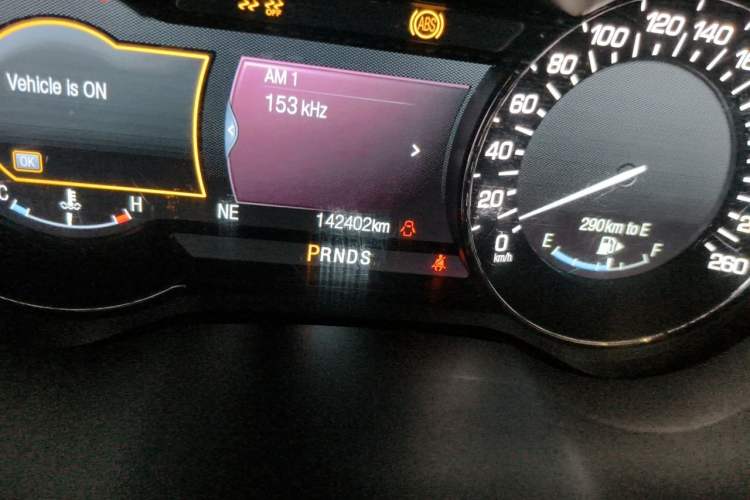 Used Lincoln MKC 2016 2.0T Two-Wheel Drive Luxury Edition Odometer Close Up