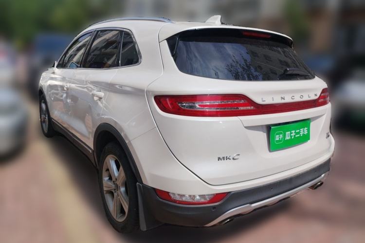 Used Lincoln MKC 2016 2.0T Two-Wheel Drive Deluxe Edition Rear Left 45 Deg