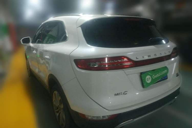 Used Lincoln MKC 2016 2.0T Two-Wheel Drive Luxury Edition Rear Left 45 Deg
