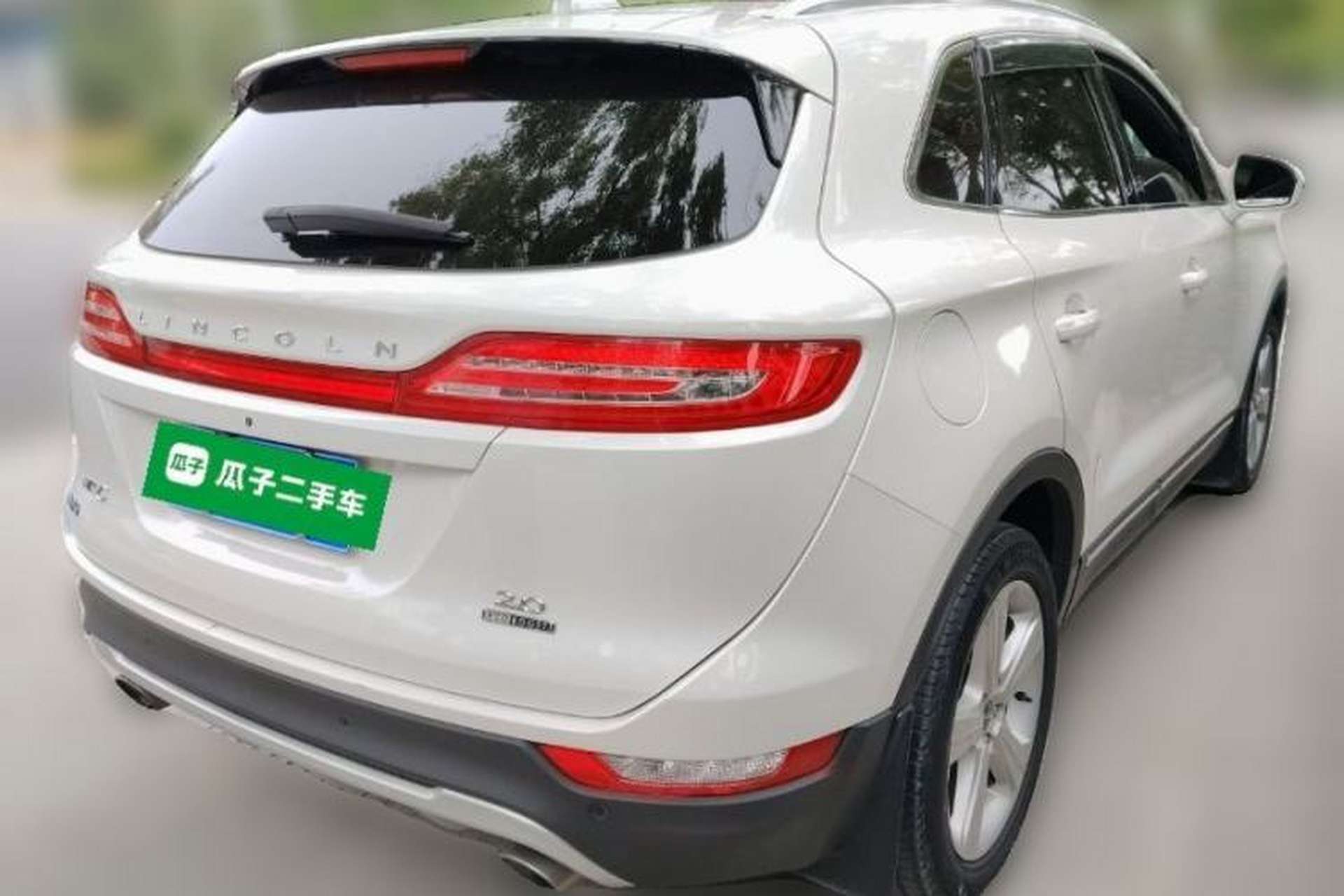 Used Lincoln MKC 2016 2.0T Two-Wheel Drive Deluxe Edition Rear Right 45 Deg