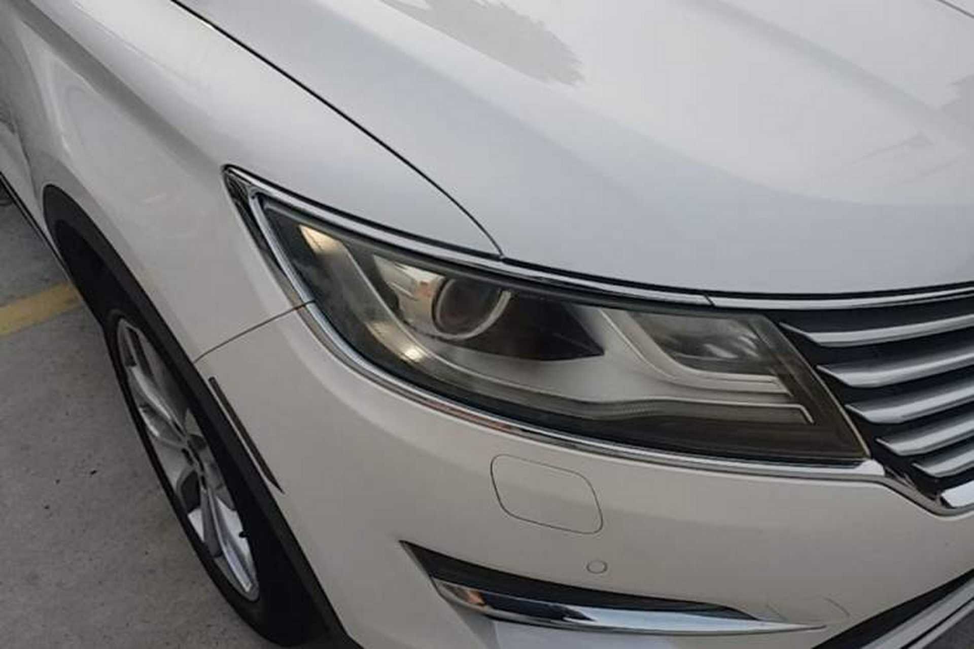 Used Lincoln MKC 2016 2.0T Two-Wheel Drive Luxury Edition Right Front Headlight